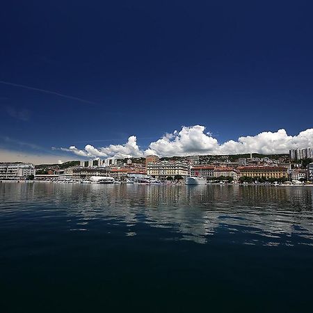 Chrystal Apps Integral Apartment Rijeka Luaran gambar