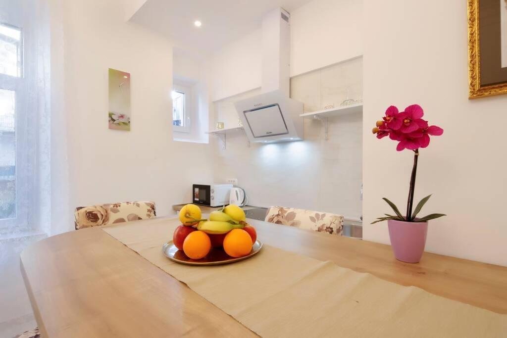 Chrystal Apps Integral Apartment Rijeka Luaran gambar