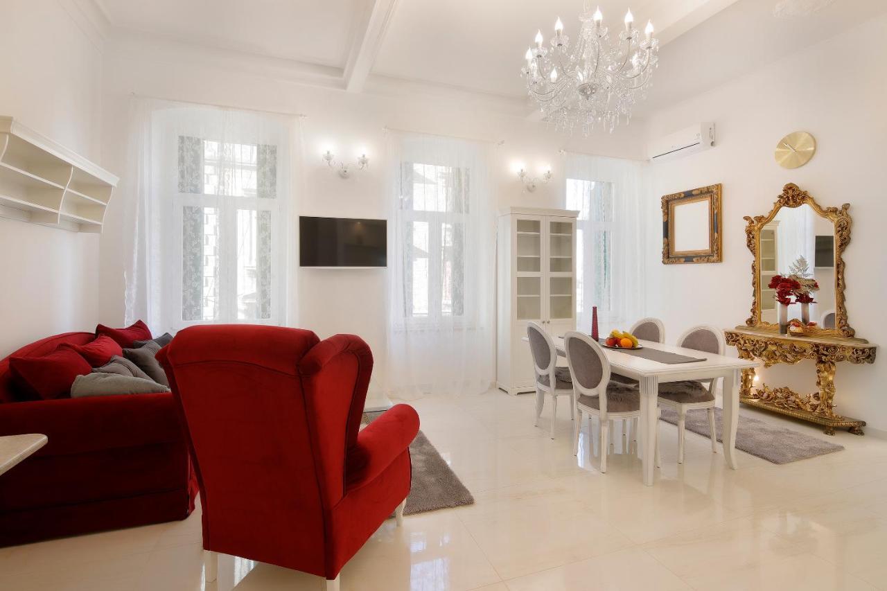 Chrystal Apps Integral Apartment Rijeka Luaran gambar