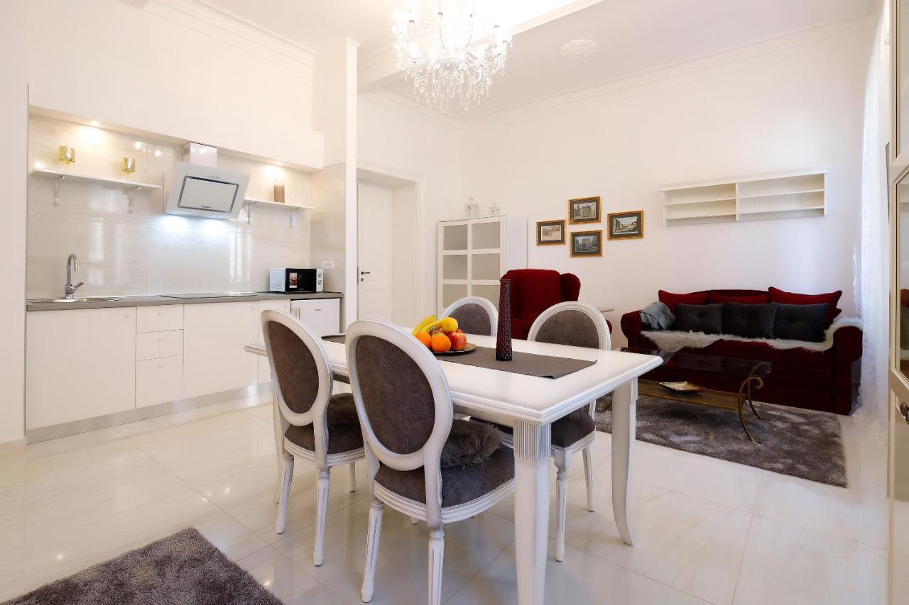 Chrystal Apps Integral Apartment Rijeka Luaran gambar